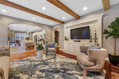 52 Winding Way Irvine, CA 92620