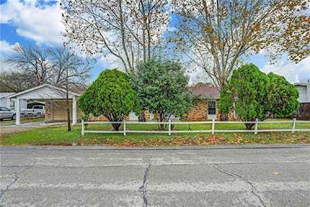 2206 Peach Tree Ln Cedar Park, TX 78613
