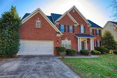 12024 Farnborough Rd Huntersville, NC 28078