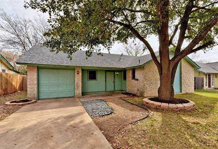 10513 Georgian Dr Austin, TX 78753