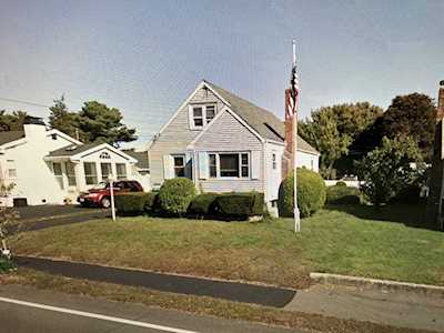 34 Vincent Rd Dedham, MA 02026