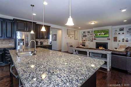 8915 Bur Ln Huntersville, NC 28078