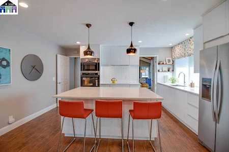 1558 Siskiyou Walnut Creek, CA 94598