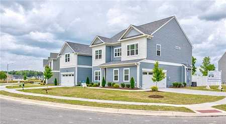 1401 Fulton Ln Chesapeake, VA 23320