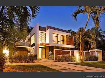 2463 Overbrook St Coconut Grove, FL 33133