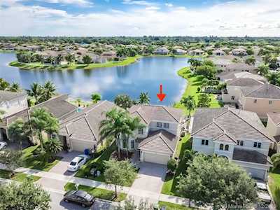6358 SW 194th Ave Pembroke Pines, FL 33332
