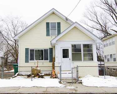 10 Osgood Ave Lowell, MA 01850