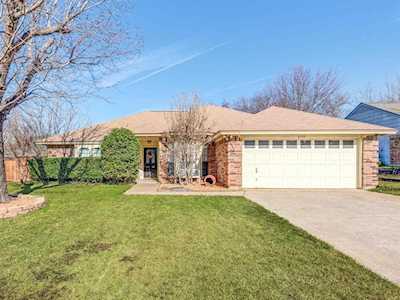 6709 Inwood Drive North Richland Hills, TX 76182