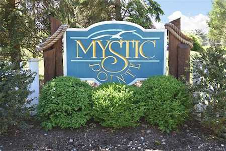 13 Pond View Lane Ossining, NY 10562