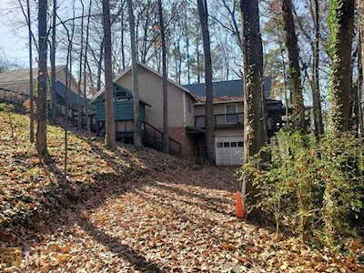 649 Suholden Cir Marietta, GA 30066