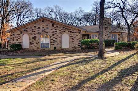 2923 Canyon Drive Grapevine, TX 76051