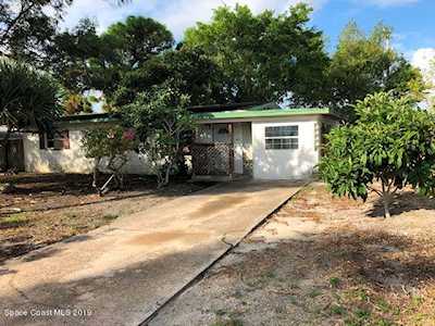 815 8th Street Merritt Island, FL 32953