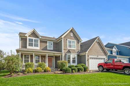 222 Loradale Rd Oswego, IL 60543