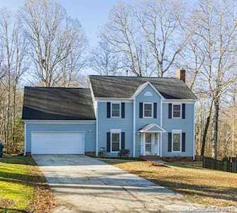 2306 Hunters Bluff Dr Matthews, NC 28105