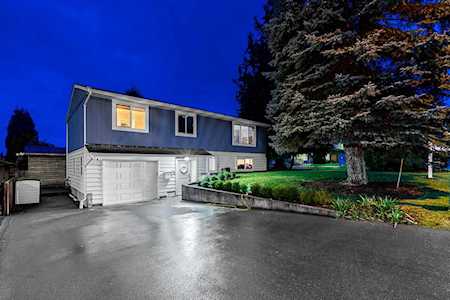 15810 Russell Avenue White Rock, BC V4B 2S4