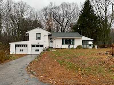 41 Old Chestnut Hill Rd Millville, MA 01529
