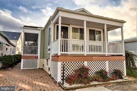 241 25th St Ocean City, MD 21842