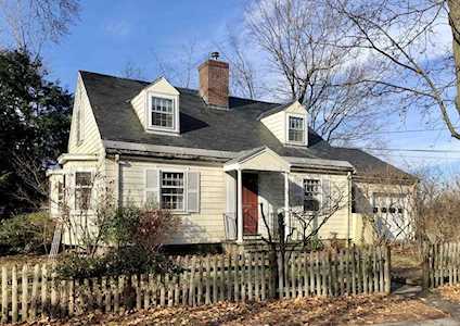 27 Upland Rd Brookline, MA 02445