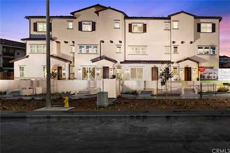 135 W N. Treviso Drive Anaheim, CA 92801