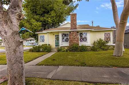 305 E Lomita Avenue Orange, CA 92867