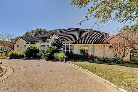 32 Wingreen Loop The Hills, TX 78738
