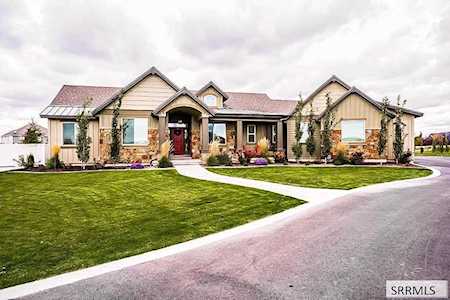 281 Casa Drive Idaho Falls, ID 83404