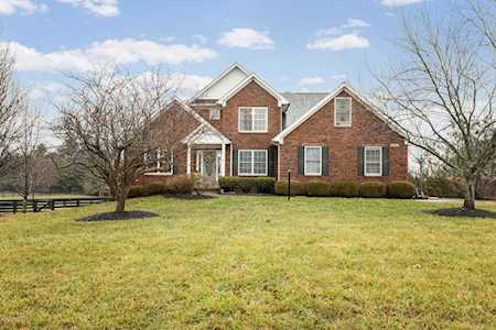 5105 Fox Run Rd Buckner, KY 40010