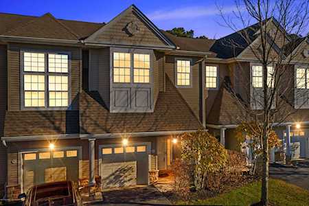 35 Ocean Breeze Ct Manahawkin, NJ 08050