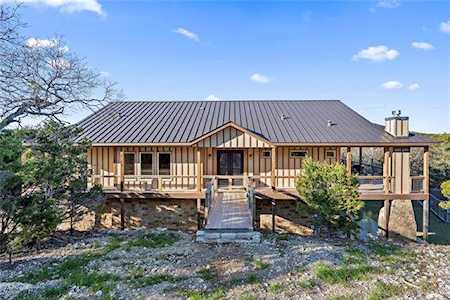 8408 Breeze Way Jonestown, TX 78645