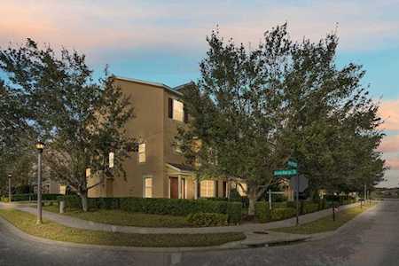 335 Legacy Park Drive Casselberry, FL 32707