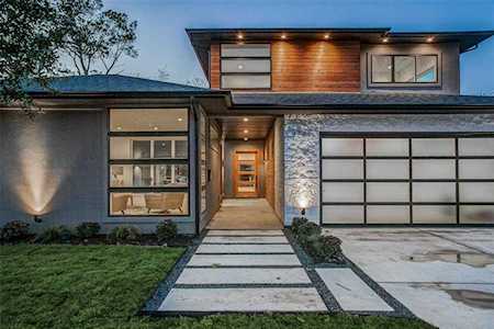 9733 Mixon Drive Dallas, TX 75220