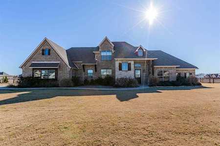 13411 Prairie Chapel Trail Justin, TX 76247