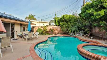 5618 W 63rd Street Ladera Heights, CA 90056