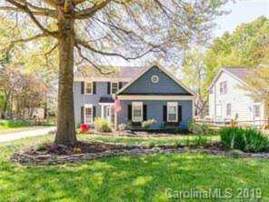 9812 Deer Spring Ln Charlotte, NC 28210