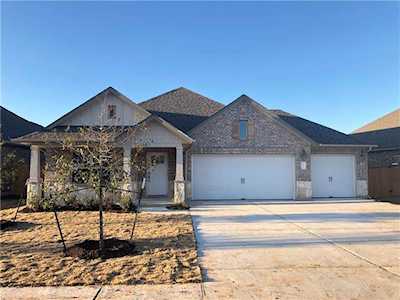 12712 Twisted Root Dr Manchaca, TX 78652