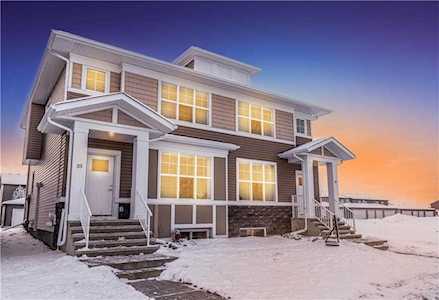 33 Red Embers Place NE Calgary, AB T3N 1K6