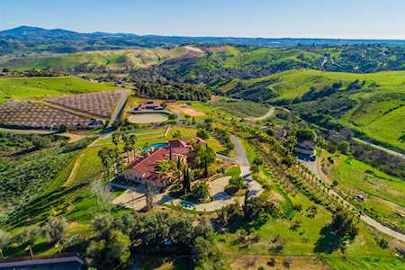 5104 Olive Hill Trail Bonsall, CA 92003