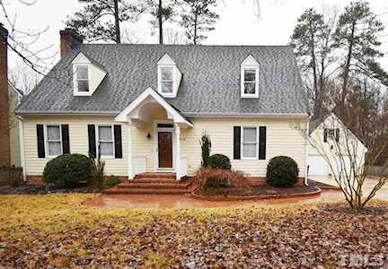 1919 Bearkling Place Chapel Hill, NC 27517