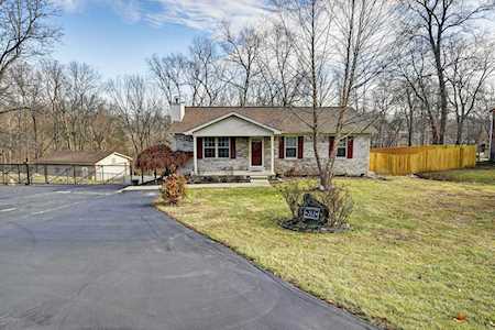 212 Meadowbrook Ct Shepherdsville, KY 40165