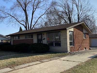 339 E Drake Ave Addison, IL 60101