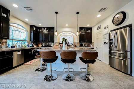 9640 Twin Rivers Ct Las Vegas, NV 89139