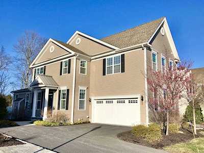 34 Simeon Howard Way #34 Westborough, MA 01581