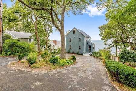 80 Bay Shore Dr Plymouth, MA 02360