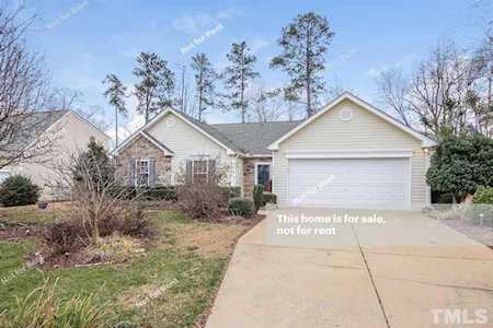 324 Holly Briar Drive Fuquay Varina, NC 27526