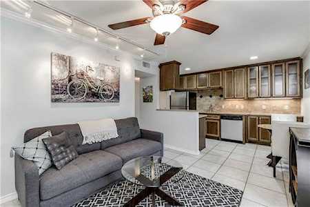 407 45th St #201 Austin, TX 78751
