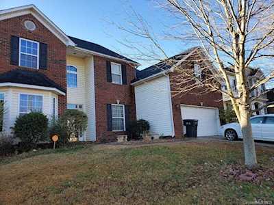 3420 Daniel Place Dr Charlotte, NC 28213