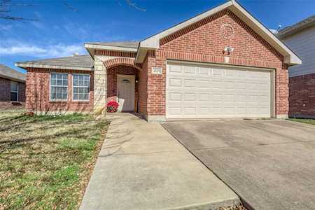 4525 Lacebark Lane Fort Worth, TX 76244