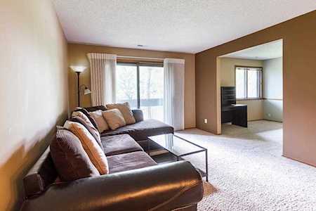 8013 Xerxes Avenue S #B103 Bloomington, MN 55431