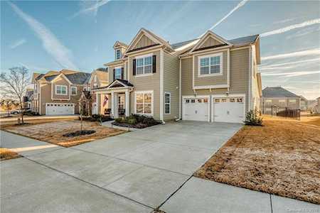 2655 Red Maple Ln Harrisburg, NC 28075