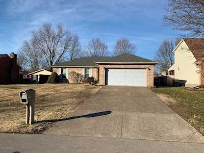 7112 Field Ridge Ct Louisville, KY 40291